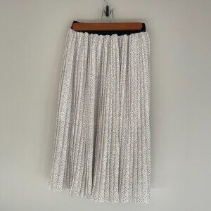 NWT Lascana White w/ Black Dots Pleated Midi Skirt - Size 8